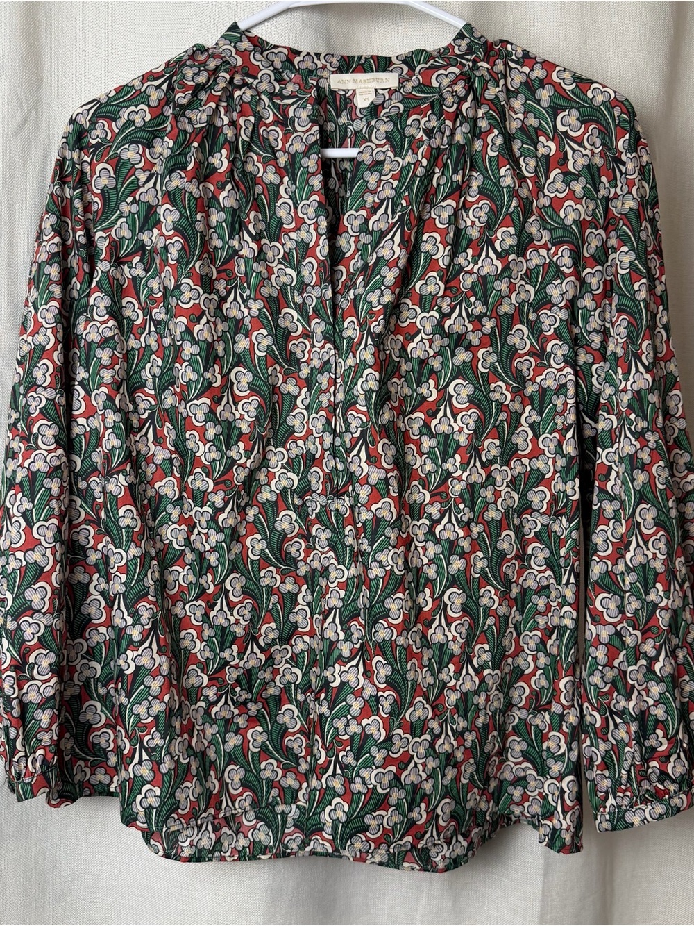 ANN MASHBURN Multicolor Floral V-Neck Long-Sleeve Blouse